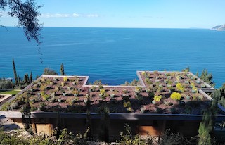 Ταρατσόκηπος σε ιδιωτική κατοικία στην Κέρκυρα